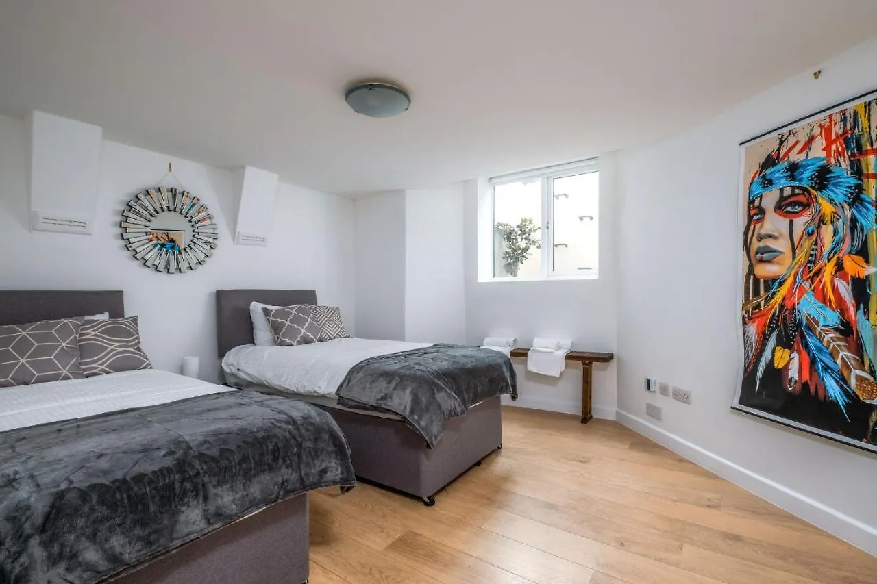 Cosy Flat In Free Parking Area, Next To Bus Stop 브라이턴 아파트
