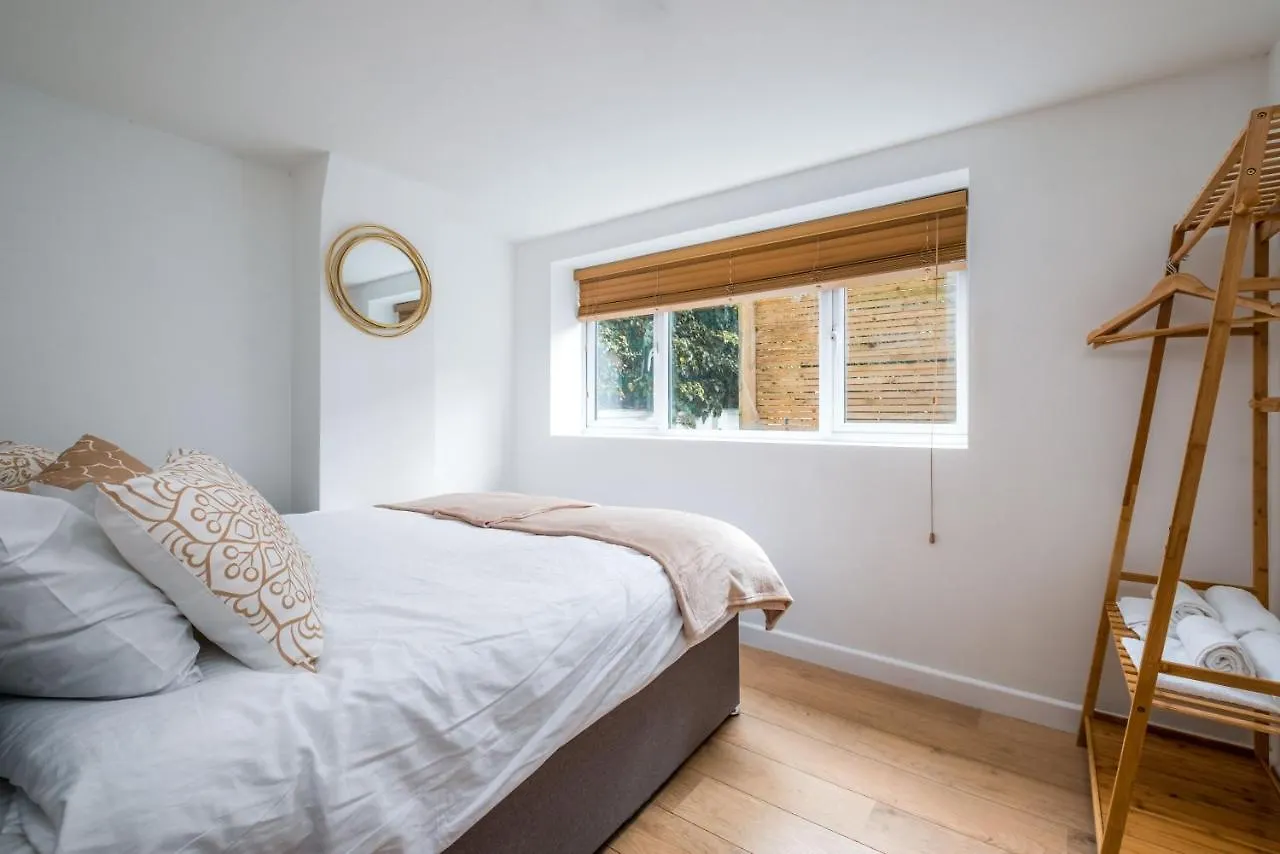 Cosy Flat In Free Parking Area, Next To Bus Stop 브라이턴